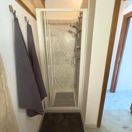 Apartment Cr - Casa Sulle Mura Romane - Old Town
