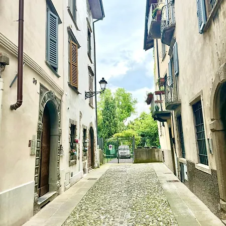 Cr - Casa Sulle Mura Romane - Old Town